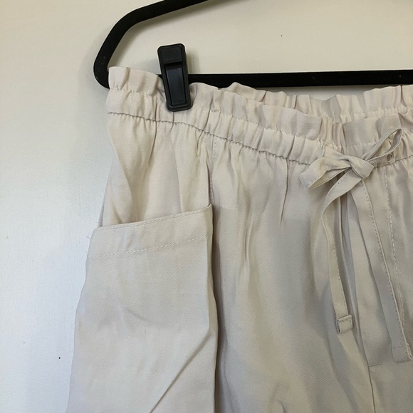 NWOT Old Navy linen blend shorts - Picture 2 of 4